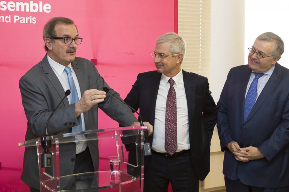 De gauche à droite : Jean-François Carenco, préfet d'Île-de-France, préfet de Paris, Claude Bartolome, président de l'Assemblée nationale et Gérard Cosme, président d'Est Ensemble 