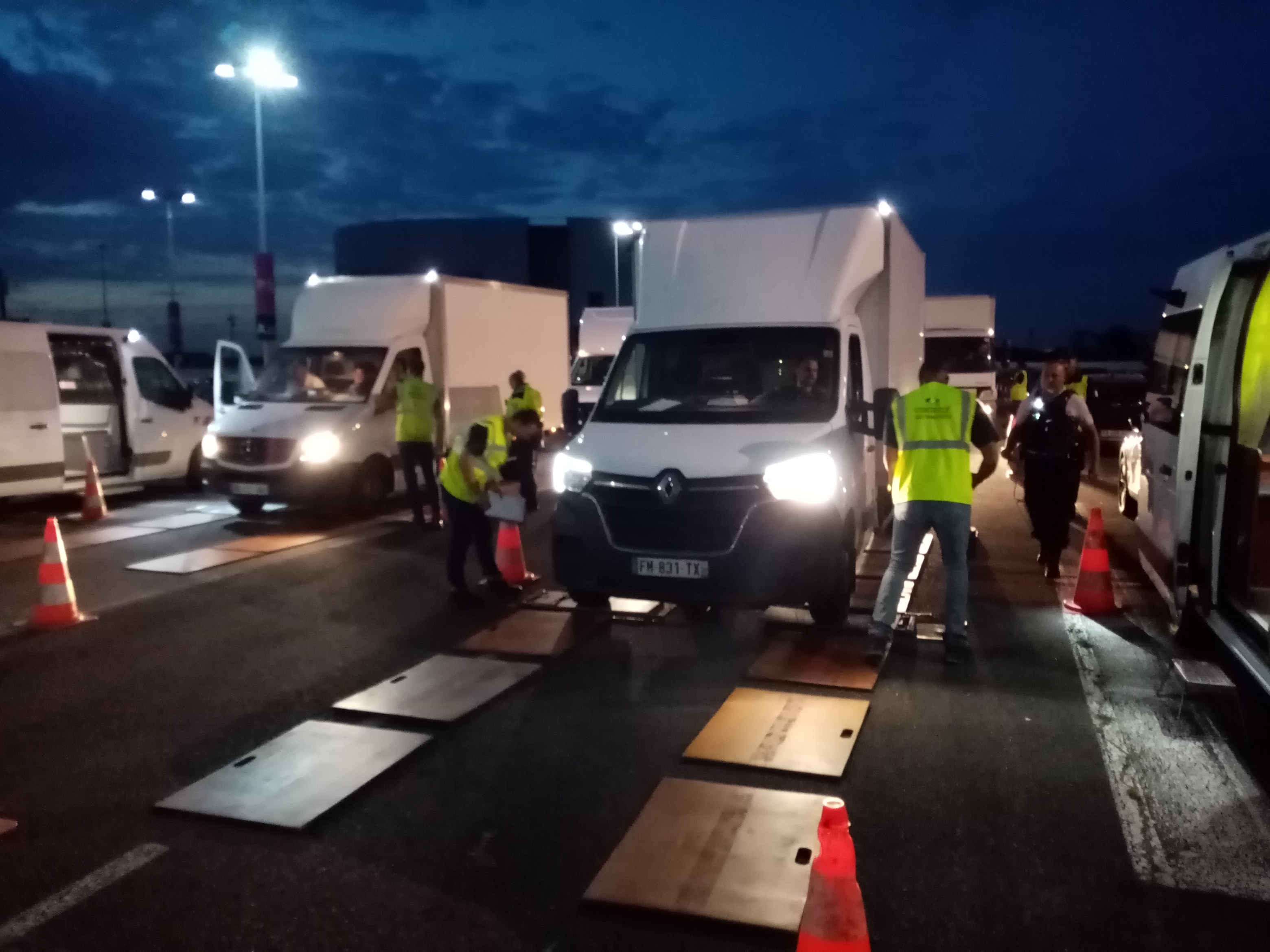 Opération de contrôle et de vérification des conditions de circulation des véhicules le 11/09/2023 au parc des expositions de Villepinte (93)