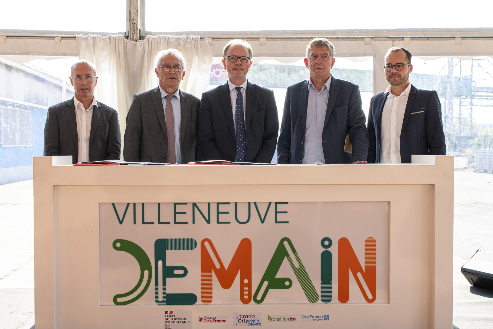 SNCF - Inauguration Villeneuve demain. 
