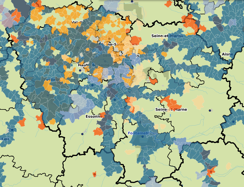 Communes franciliennes concernées par un PPR inondation (en bleu), mouvement de terrain (jaune) et/ou technologique (orange) prescrits ou approuvés (août 2022)