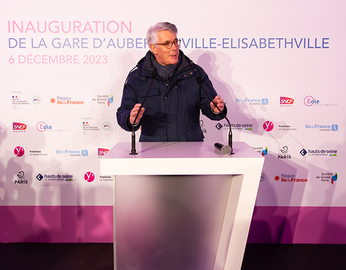 Jean-louis Amat sous-préfet de Mantes-la-jolie, à l'inauguration de la gare d'Aubergenville-Elisabethville